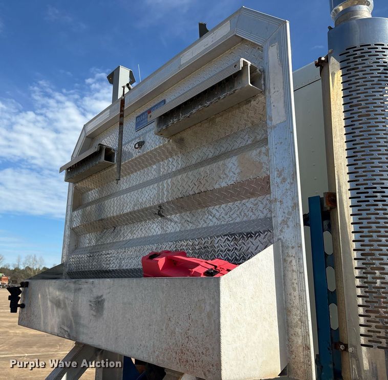 image for item OK9490 2006 Freightliner FLD132 Classic XL semi truck