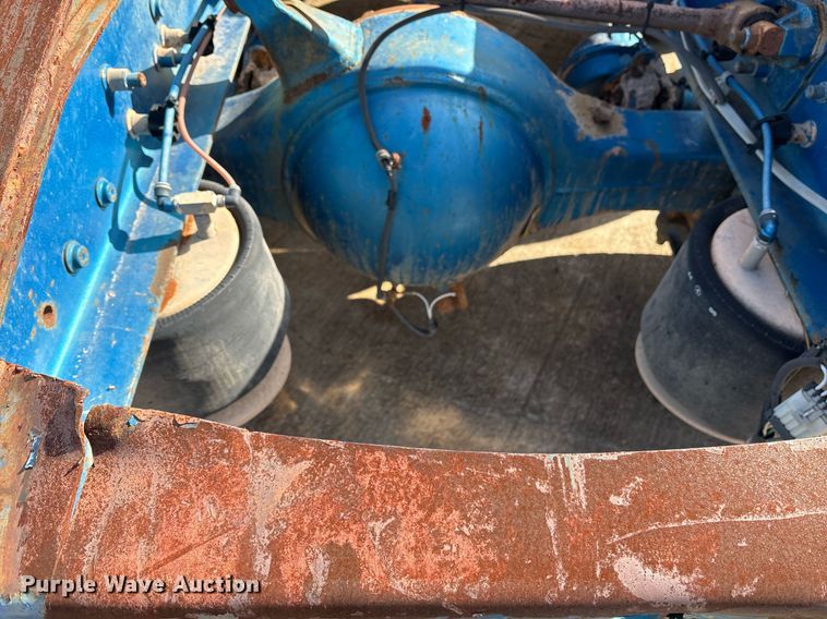 image for item OK9490 2006 Freightliner FLD132 Classic XL semi truck