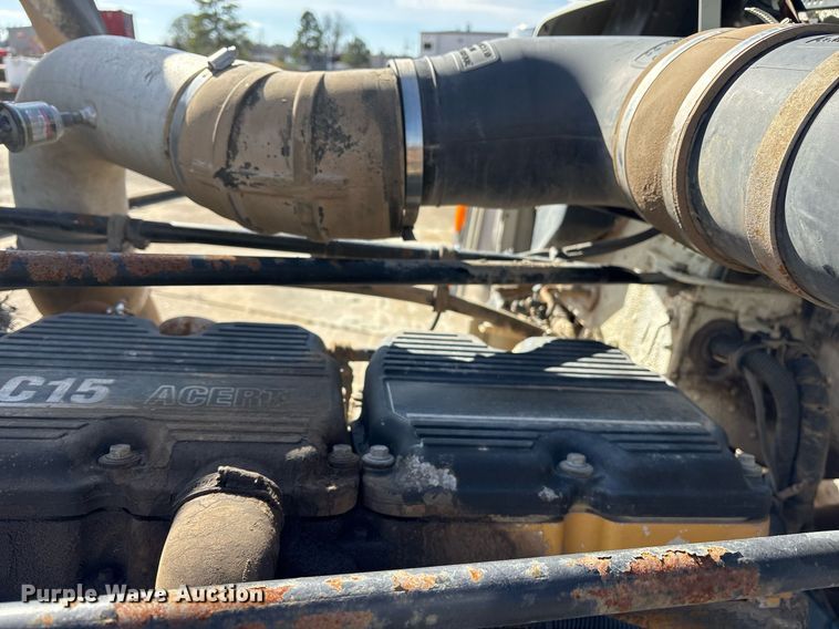 image for item OK9490 2006 Freightliner FLD132 Classic XL semi truck