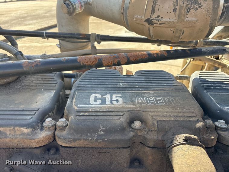 image for item OK9490 2006 Freightliner FLD132 Classic XL semi truck