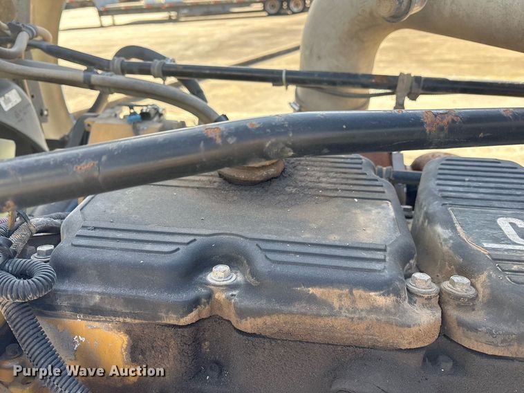 image for item OK9490 2006 Freightliner FLD132 Classic XL semi truck