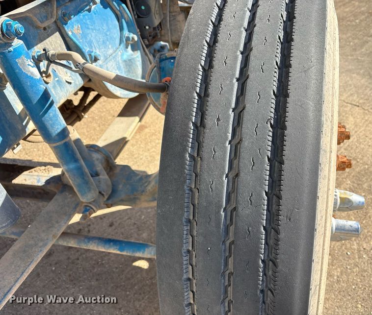 image for item OK9490 2006 Freightliner FLD132 Classic XL semi truck