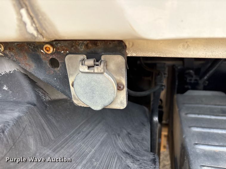 image for item OK9496 2007 Mack CXN613 semi truck