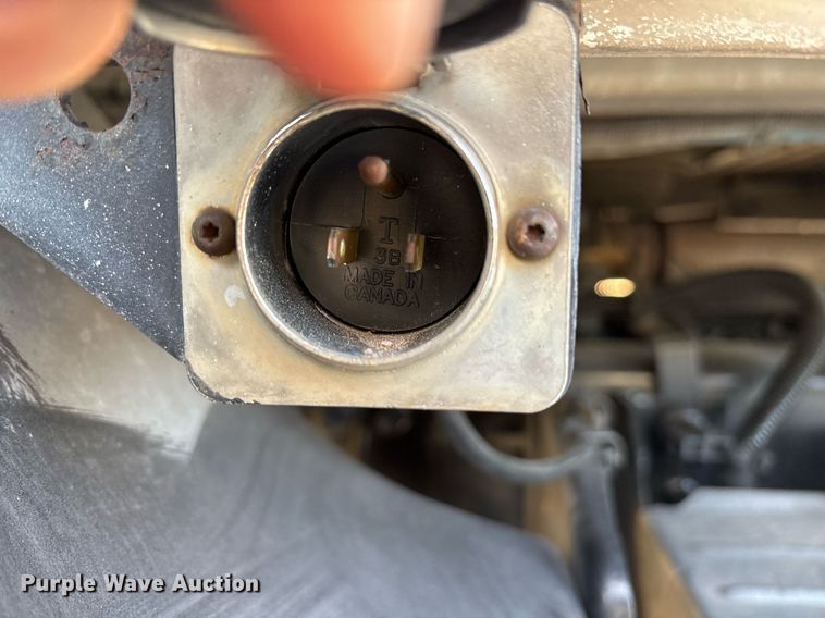 image for item OK9496 2007 Mack CXN613 semi truck