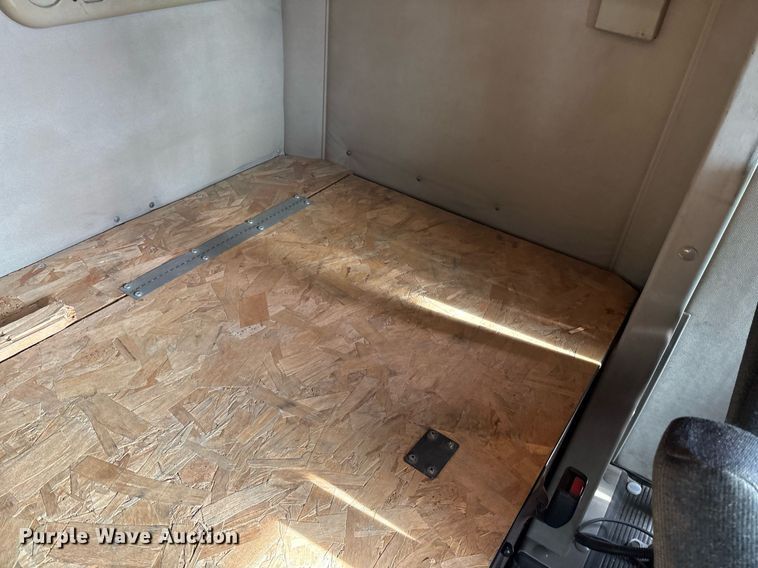 image for item OK9496 2007 Mack CXN613 semi truck