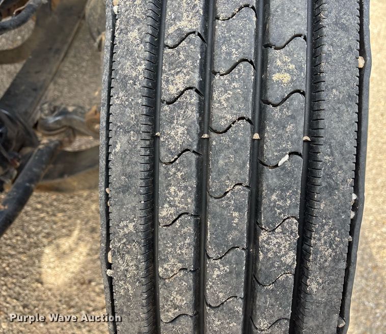 image for item OK9496 2007 Mack CXN613 semi truck