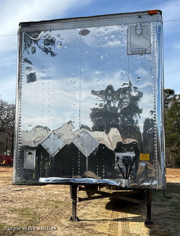 image for item OK9497 2004 Utility Trailers VS2DC dry van trailer