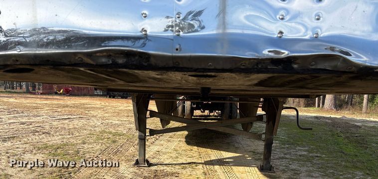 image for item OK9497 2004 Utility Trailers VS2DC dry van trailer