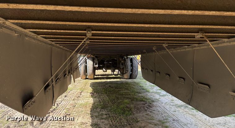 image for item OK9497 2004 Utility Trailers VS2DC dry van trailer