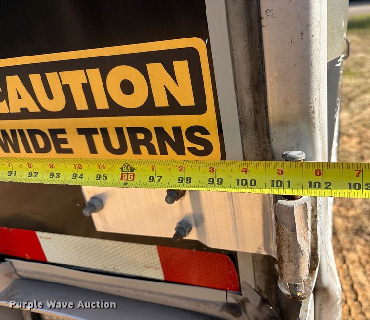 image for item OK9497 2004 Utility Trailers VS2DC dry van trailer