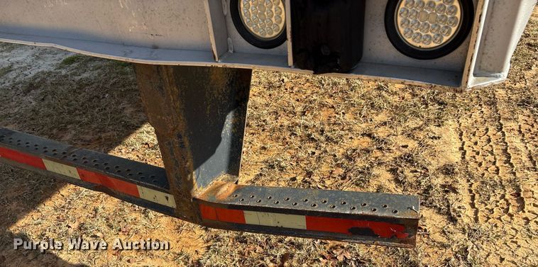 image for item OK9497 2004 Utility Trailers VS2DC dry van trailer