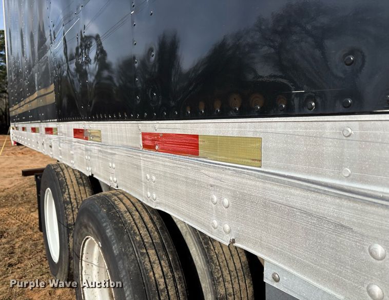 image for item OK9497 2004 Utility Trailers VS2DC dry van trailer