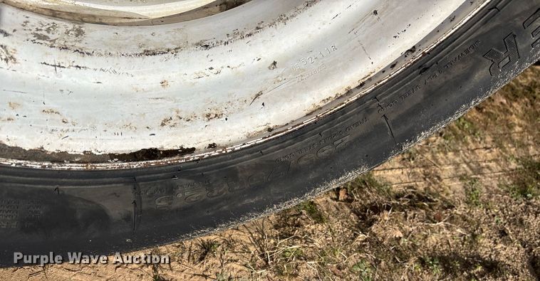 image for item OK9497 2004 Utility Trailers VS2DC dry van trailer