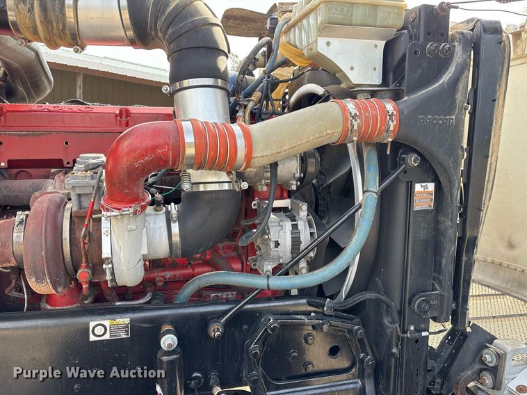 image for item OK9498 2010 Peterbilt 388 semi truck