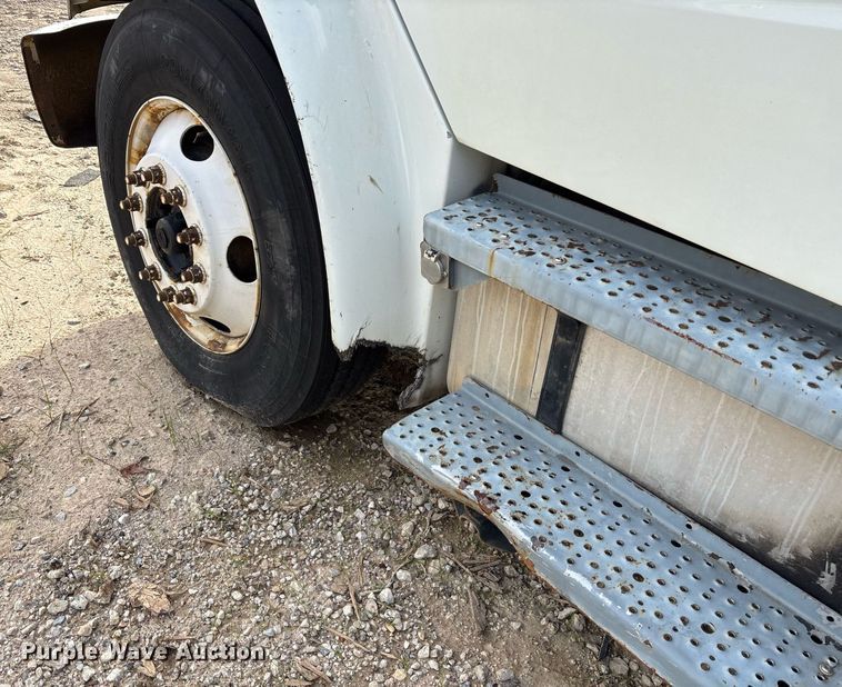 image for item OK9502 2013 Freightliner Business Class M2 box truck