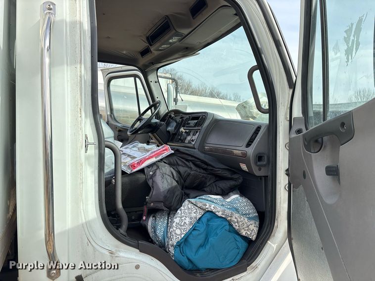 image for item OK9502 2013 Freightliner Business Class M2 box truck