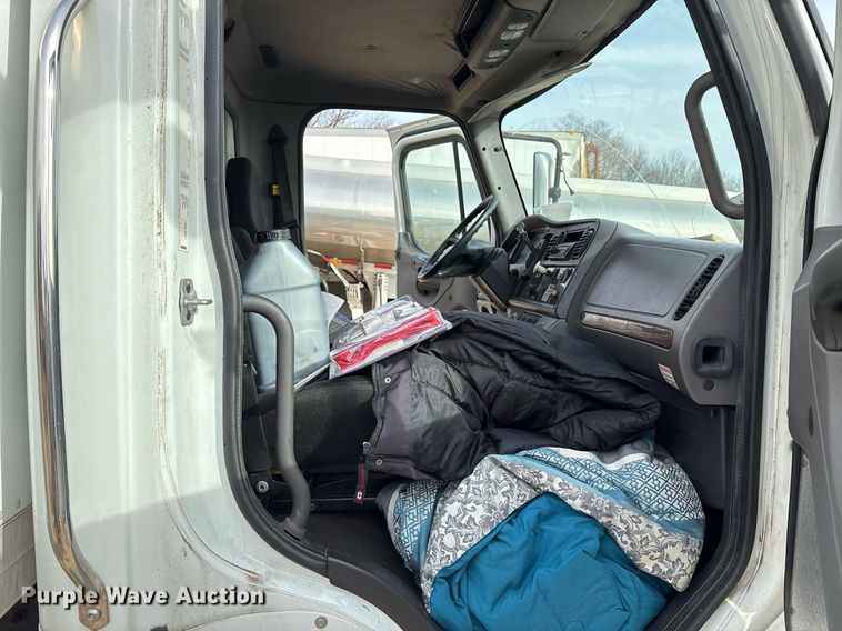 image for item OK9502 2013 Freightliner Business Class M2 box truck