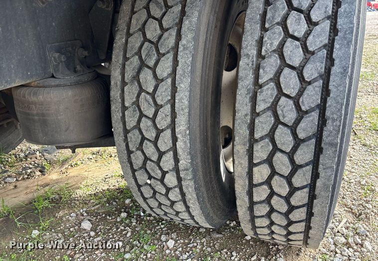 image for item OK9502 2013 Freightliner Business Class M2 box truck