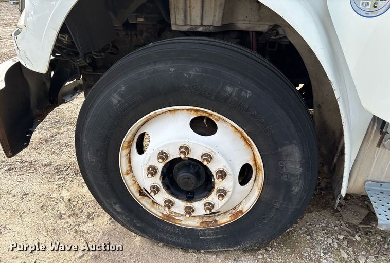 image for item OK9502 2013 Freightliner Business Class M2 box truck