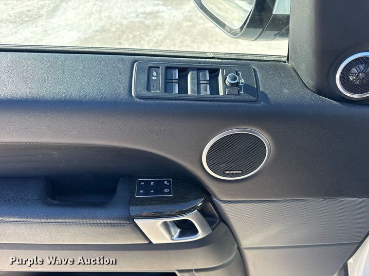 image for item DH9711 2016 Land Rover Range Rover SUV