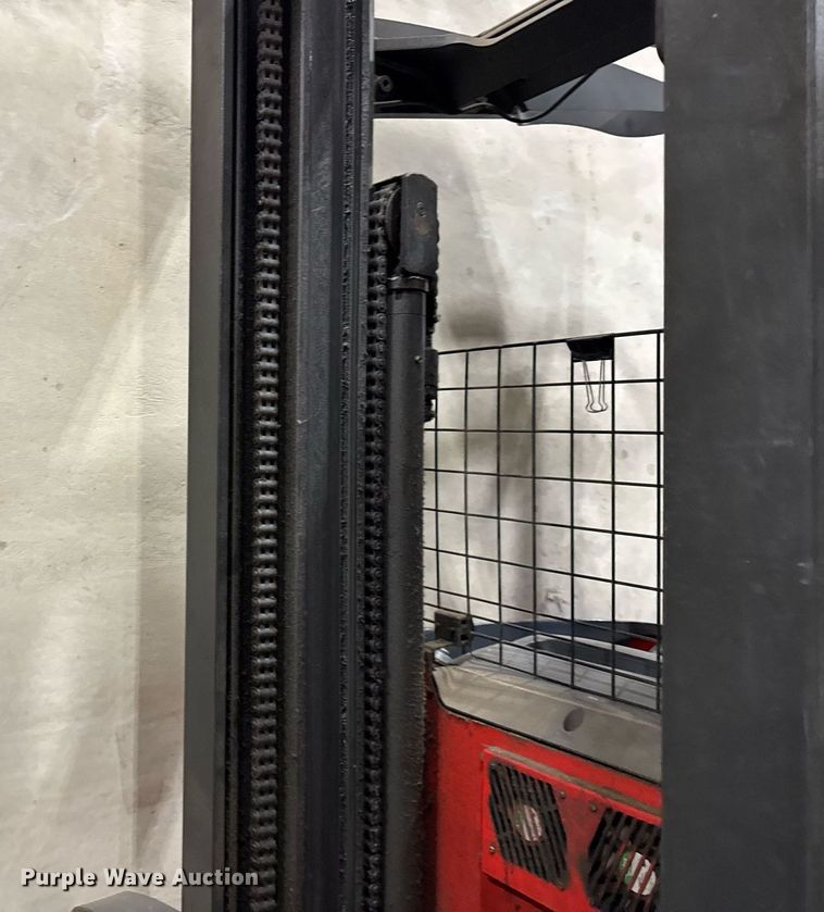 image for item DH9764 2009 Raymond 740 R35T order picker