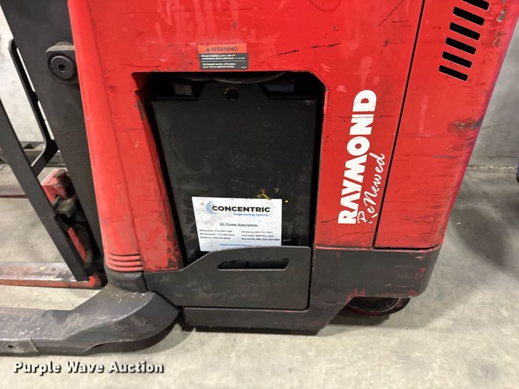 image for item DH9764 2009 Raymond 740 R35T order picker