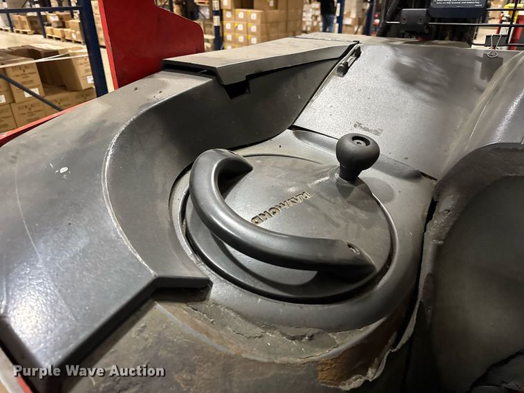 image for item DH9764 2009 Raymond 740 R35T order picker