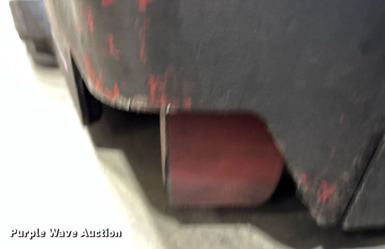 image for item DH9764 2009 Raymond 740 R35T order picker