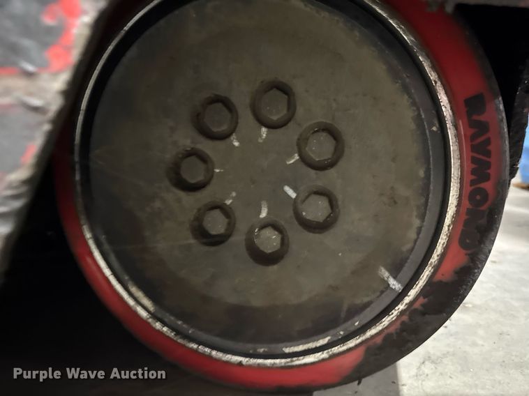 image for item DH9764 2009 Raymond 740 R35T order picker