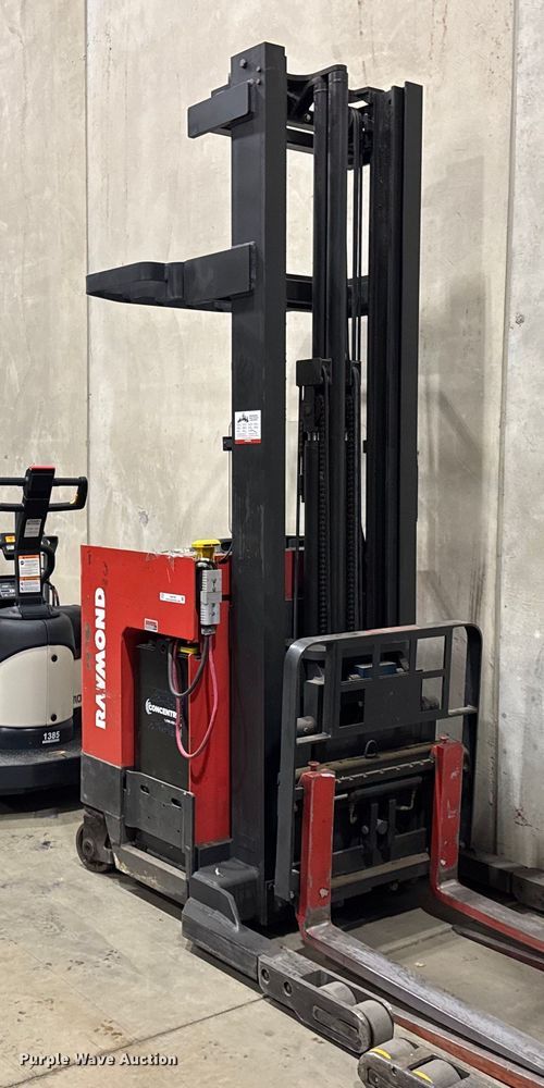 image for item DH9765 Raymond Easi R 30TT order picker