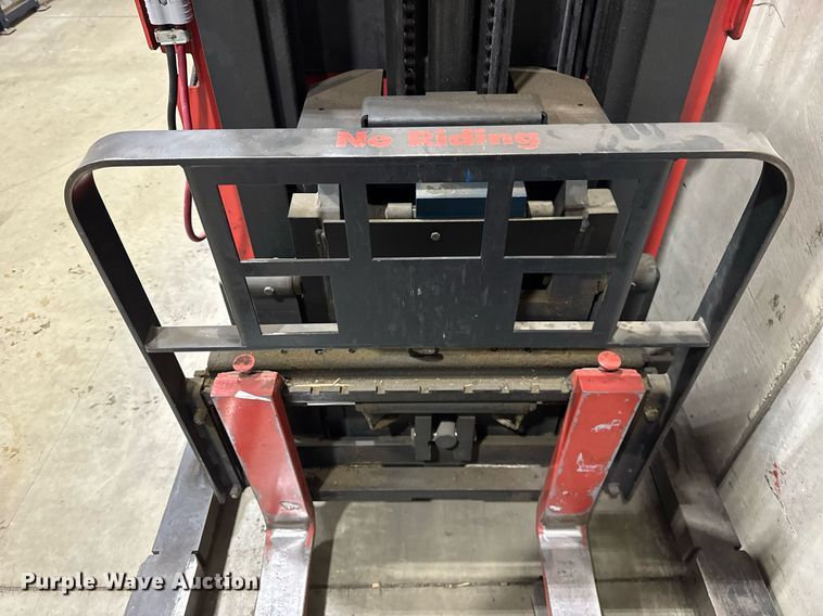 image for item DH9765 Raymond Easi R 30TT order picker