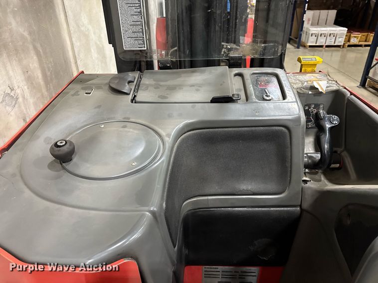 image for item DH9765 Raymond Easi R 30TT order picker