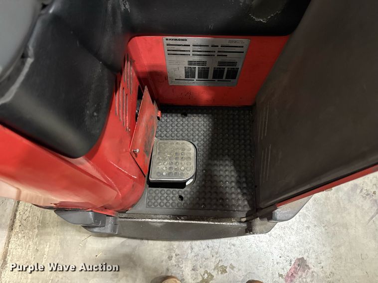 image for item DH9765 Raymond Easi R 30TT order picker