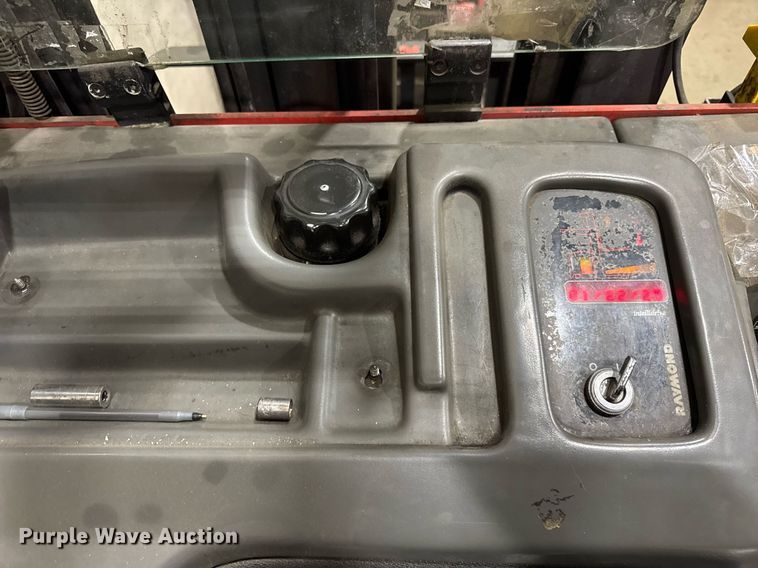 image for item DH9765 Raymond Easi R 30TT order picker