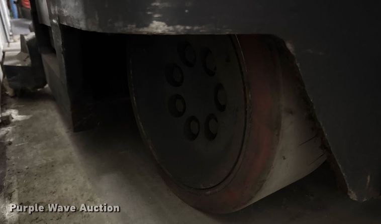 image for item DH9765 Raymond Easi R 30TT order picker