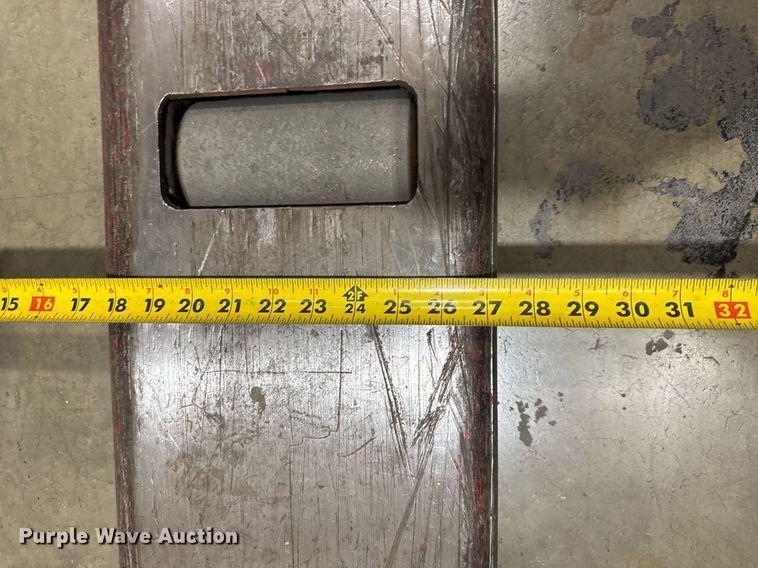 image for item DH9766 2009 Raymond 112TM-FRE60L pallet jack