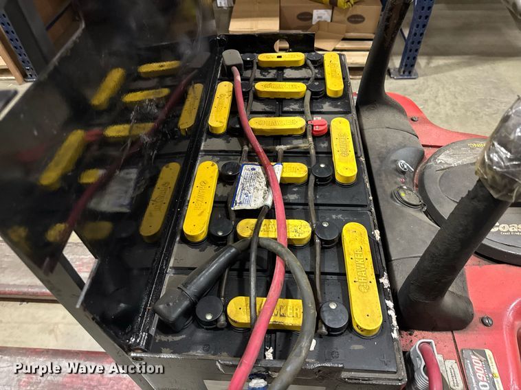 image for item DH9766 2009 Raymond 112TM-FRE60L pallet jack