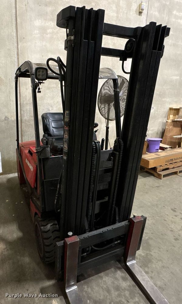 image for item DH9767 Raymond 440 C40 forklift