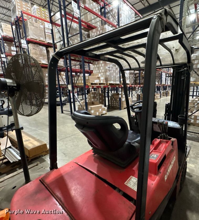 image for item DH9767 Raymond 440 C40 forklift