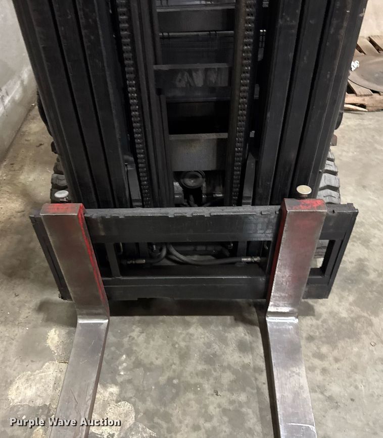 image for item DH9767 Raymond 440 C40 forklift