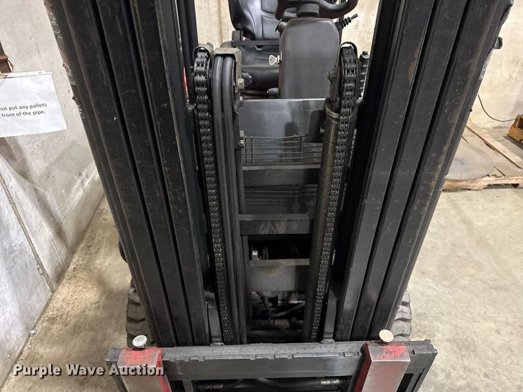 image for item DH9767 Raymond 440 C40 forklift