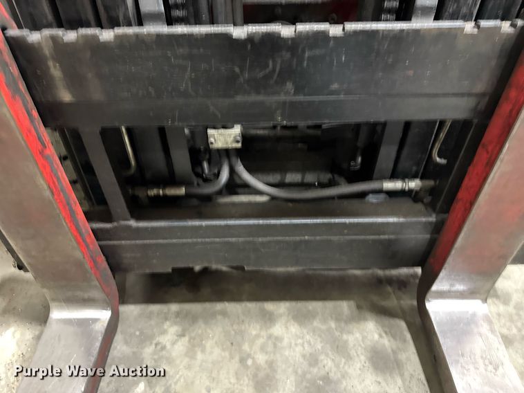 image for item DH9767 Raymond 440 C40 forklift