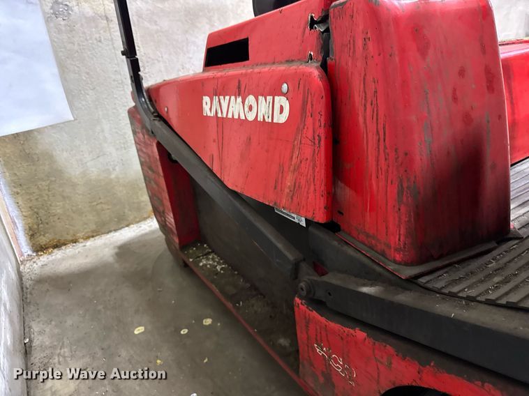 image for item DH9767 Raymond 440 C40 forklift