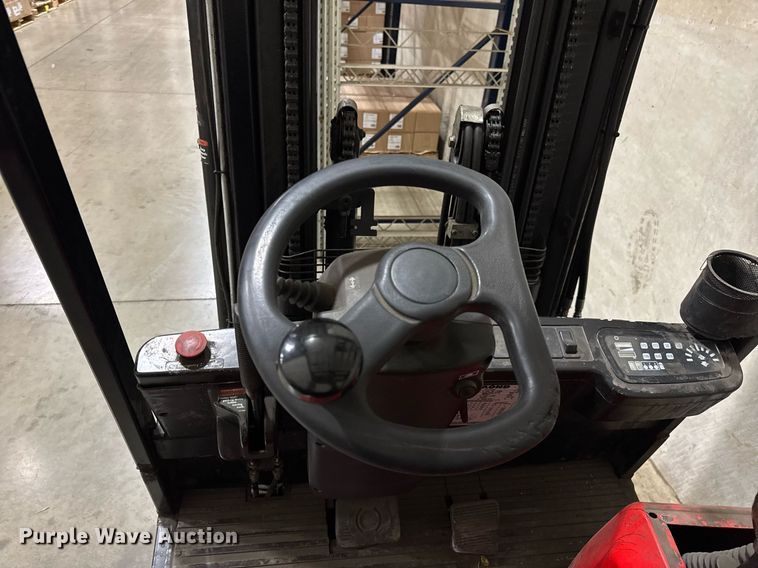 image for item DH9767 Raymond 440 C40 forklift