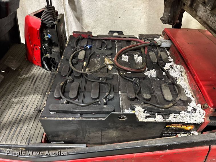 image for item DH9767 Raymond 440 C40 forklift