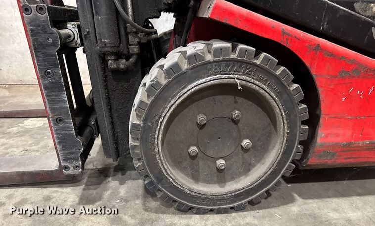 image for item DH9767 Raymond 440 C40 forklift