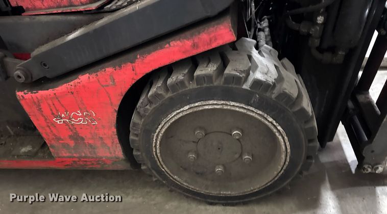 image for item DH9767 Raymond 440 C40 forklift