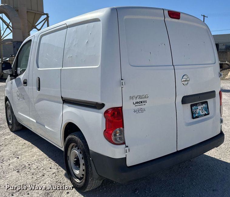 image for item DM5511 2013 Nissan NV200 van