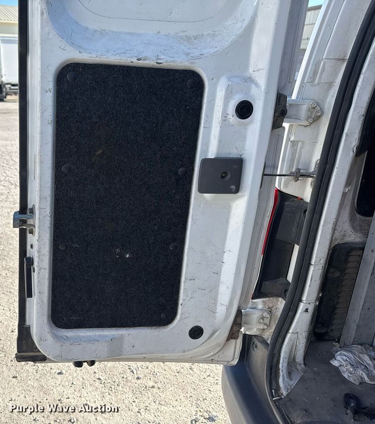 image for item DM5511 2013 Nissan NV200 van