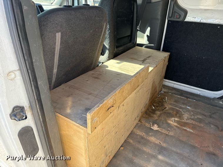image for item DM5511 2013 Nissan NV200 van